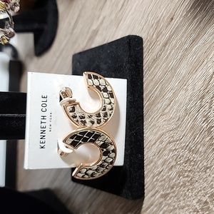 NWT Kenneth Cole Earrings